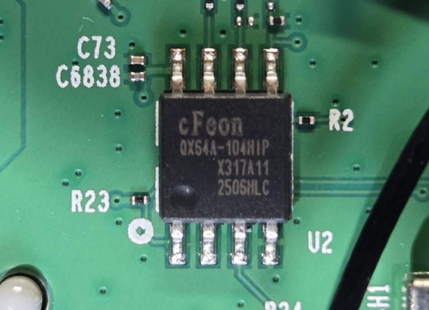 SPI flash memory chip