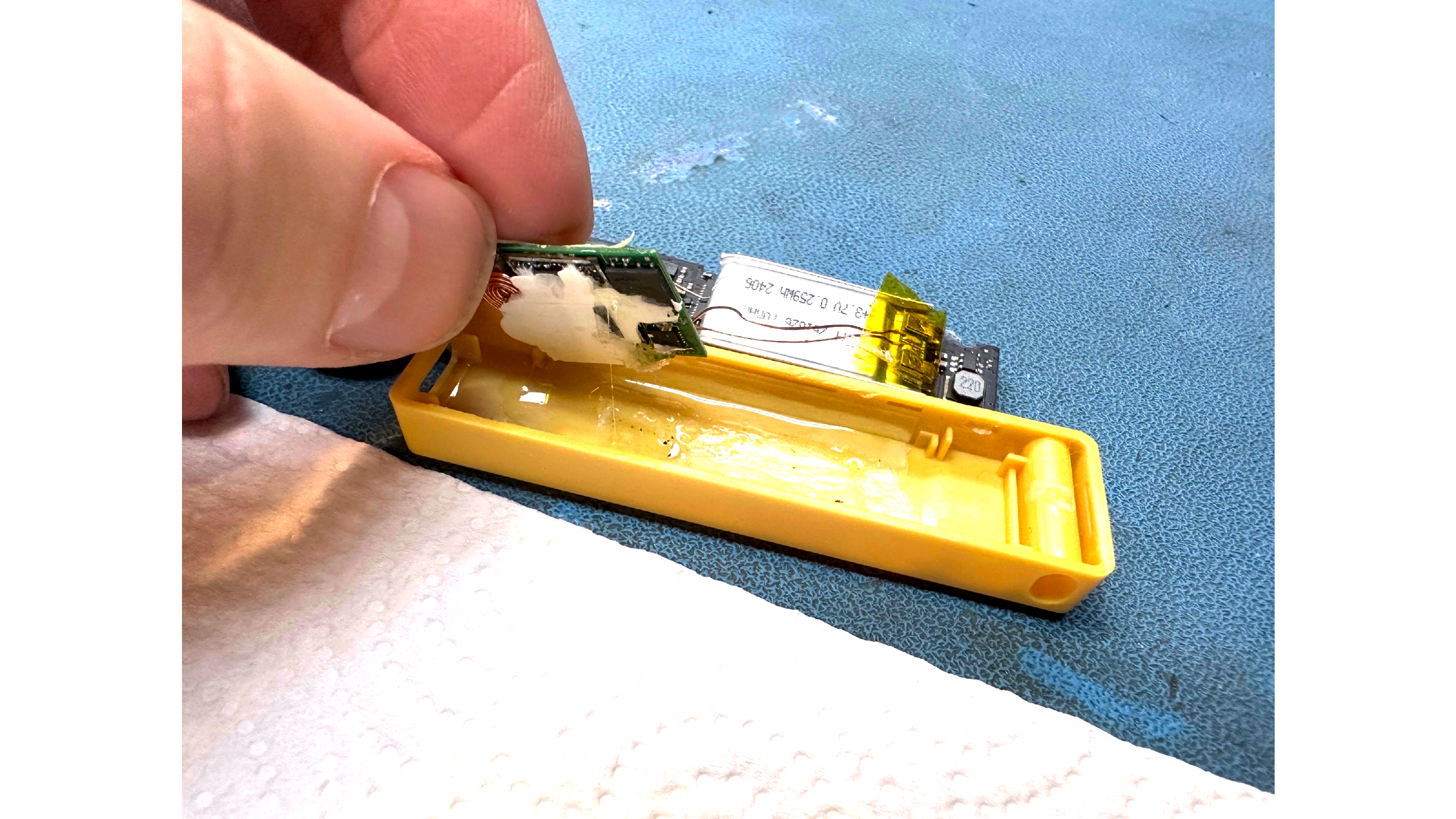 Teardown photograph 4