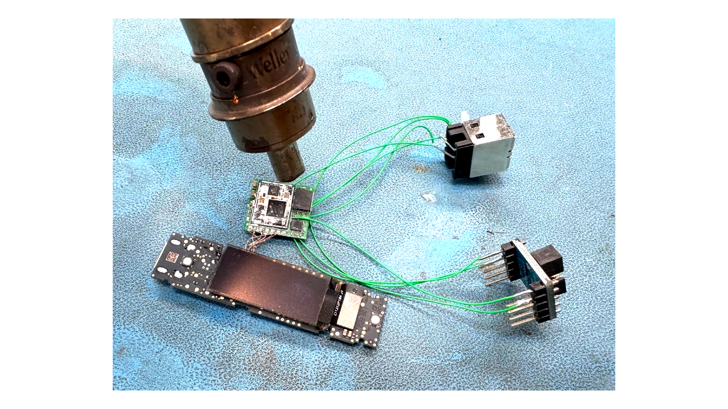 eSIM hardware photograph 1